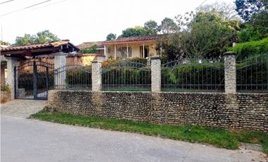 VENTA DE CASA INDEPENDIENTE EN SOPETRAN