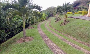 VENTA DE FINCA INDEPENDIENTE EN SOPETRAN