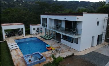 VENTA DE CASA SAN JERONIMO