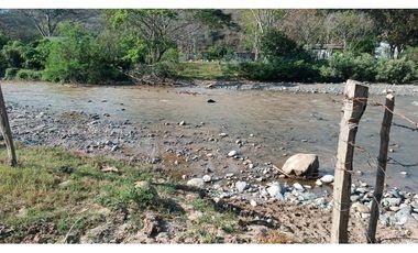 VENTA DE LOTE INDEPENDIENTE EN SOPETRAN