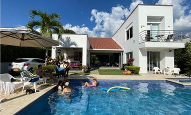 VENTA DE CASA EN CONDOMINIO SAN JERONIMO