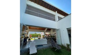 VENTA DE CASA EN CONDOMINIO SAN JERONIMO