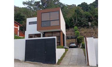 Venta De Casa En Condominio Sopetran