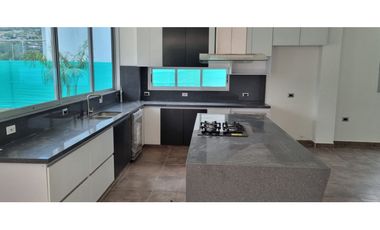 VENTA DE CASA EN SAN JERONIMO
