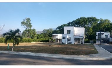 VENTA DE LOTE EN CONDOMINIO SOPETRAN