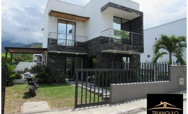 VENTA DE CASA EN CONDOMINIO SOPETRAN