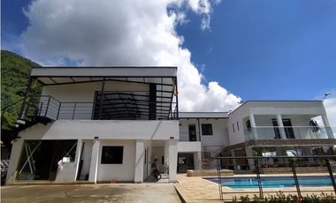 VENTA DE FINCA INDEPENDIENTE SAN JERONIMO