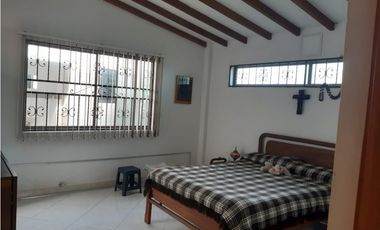 VENTA DE CASA EN UNIDAD SOPETRAN