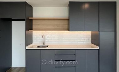 Oficina en Arriendo en Edificio Palladio /Metro Pedro de Valdivia