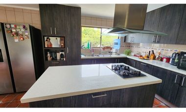 OPORTUNIDAD Hermosa Casa Hijuelas