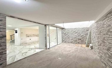 CASA EN VENTA EN CORALES/PEREIRA