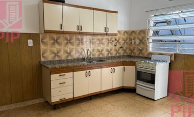 Casa  en Venta Villa Luzuriaga / La Matanza (B110 1090)