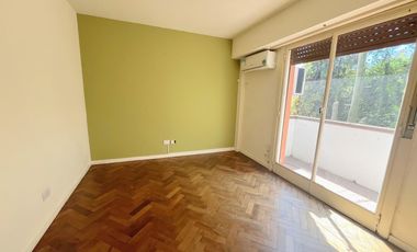 Departamento en  Martinez  Mts av Santa fe , Alvear y estacion  2 piso x escalera
