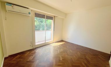 Departamento en  Martinez  Mts av Santa fe , Alvear y estacion  2 piso x escalera