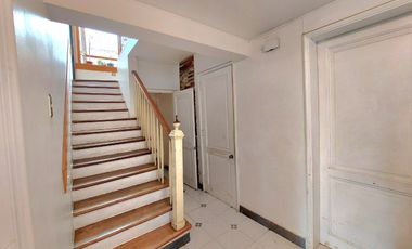 Ideal familia grande o uso comercial / 11D / 5B / 5E