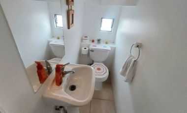 Hermosa Casa No Perimetral 4 D/ 3 B/ Piscina