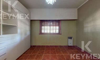 CASA DE 3 DORMITORIOS CON PILETA EN VENTA ARTURO SEGUI, LA PLATA