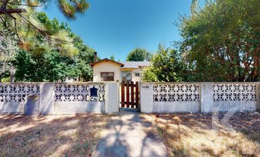 CASA DE 3 DORMITORIOS CON PILETA EN VENTA ARTURO SEGUI, LA PLATA