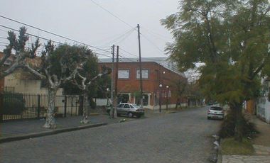 EDIFICIO DE 6.500 m2, sobre Fracción de terreno de 4.500m2.