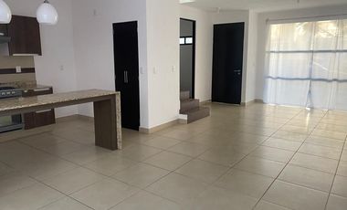 CASA EN RENTA EN MONTEVENTO TRES MARIAS, MORELIA