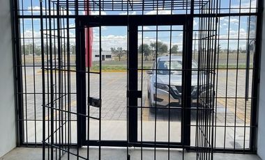 Local comercial en conjunto industrial Beta, El Marqués.