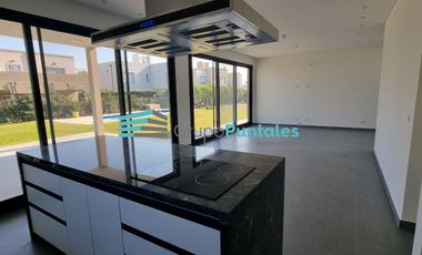 Casa - Lagos de Canning