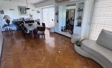 Departamento en alquiler, 5 ambientes con Dependencia en Palermo