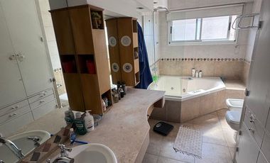 Departamento en alquiler, 5 ambientes con Dependencia en Palermo