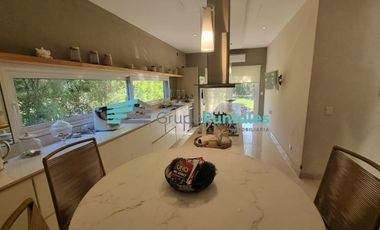 Casa en Los Naranjos a estrenar con 4 dormitorios y piscina Canning