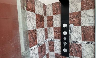 Casa sobre lote de 1000m2 con costa al rio