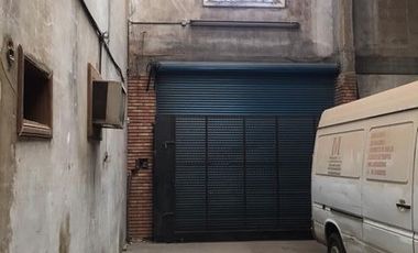 Excelente deposito de 1200 m2. totales. sobre lote con doble frente