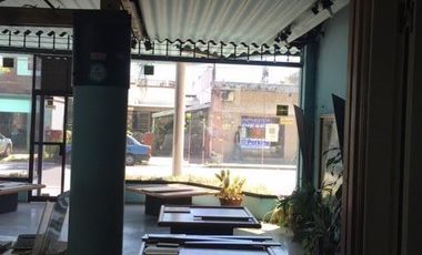 Excelente deposito de 1200 m2. totales. sobre lote con doble frente