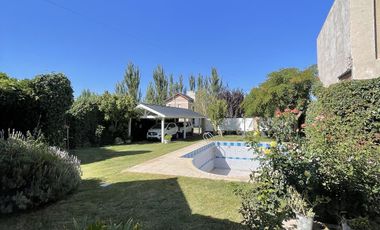 Casa en  Barrio Santa Angela