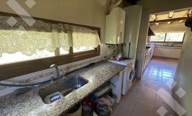 En venta, Casa de 2 Dormitorios en planta baja, B° Proyecto Joven, Plottier