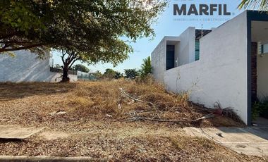 Terreno Residencial en Venta de 300m2 Norte de Colima Cerca Av Constitución