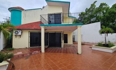 CASA /OFICINA AMPLIA EN RENTA, CARMEN, CAMPECHE