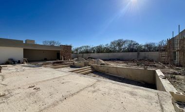 ESPECTACULAR CASA EN PREVENTA DE UNA PLANTA CON SALON DE AREA SOCIAL EN CHICXULU