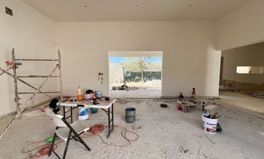 ESPECTACULAR CASA EN PREVENTA DE UNA PLANTA CON SALON DE AREA SOCIAL EN CHICXULU