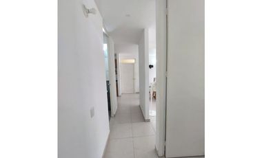 SE ARRIENDA APARTAMENTO AMOBLADO BARRIO LA CASTELLANA
