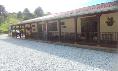 Venta de finca en vereda Altos del Mercado, Marinilla