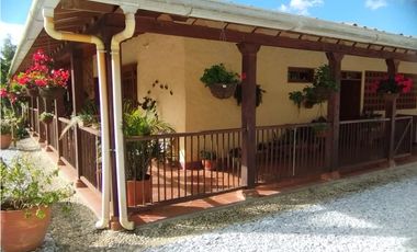 Venta de finca en vereda Altos del Mercado, Marinilla