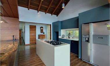 Venta Casa campestre Poblado las Palmas