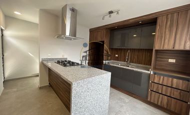 Casa venta Frac. El Encino Residencial y golf Qro. 2,990,000 AndLor EMCEn