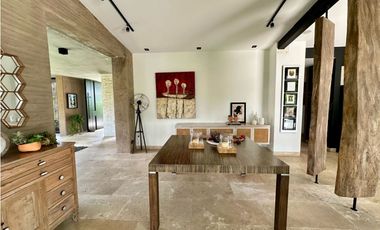 Casa campestre con diseño exclusivo en Cerritos - Pereira