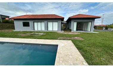 Casa campestre a la venta en Combia