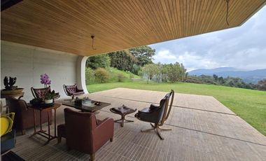 Casa para Venta en Medellín Alto de Palmas