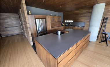 Casa para Venta en Medellín Alto de Palmas
