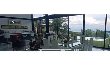 CASA CAMPESTRE EN VENTA VIA CALI-YUMBO DAPA