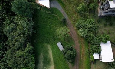 CASA CAMPESTRE EN VENTA VIA CALI-YUMBO DAPA