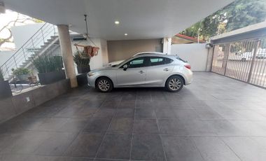 CASA EN VENTA EN CIUDAD  BUGAMBILIAS